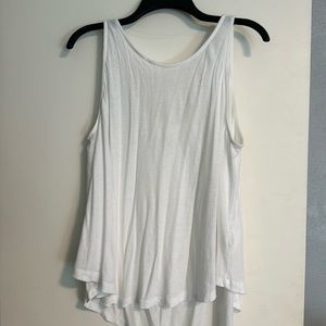 The Great tank size 3 in white, great condition